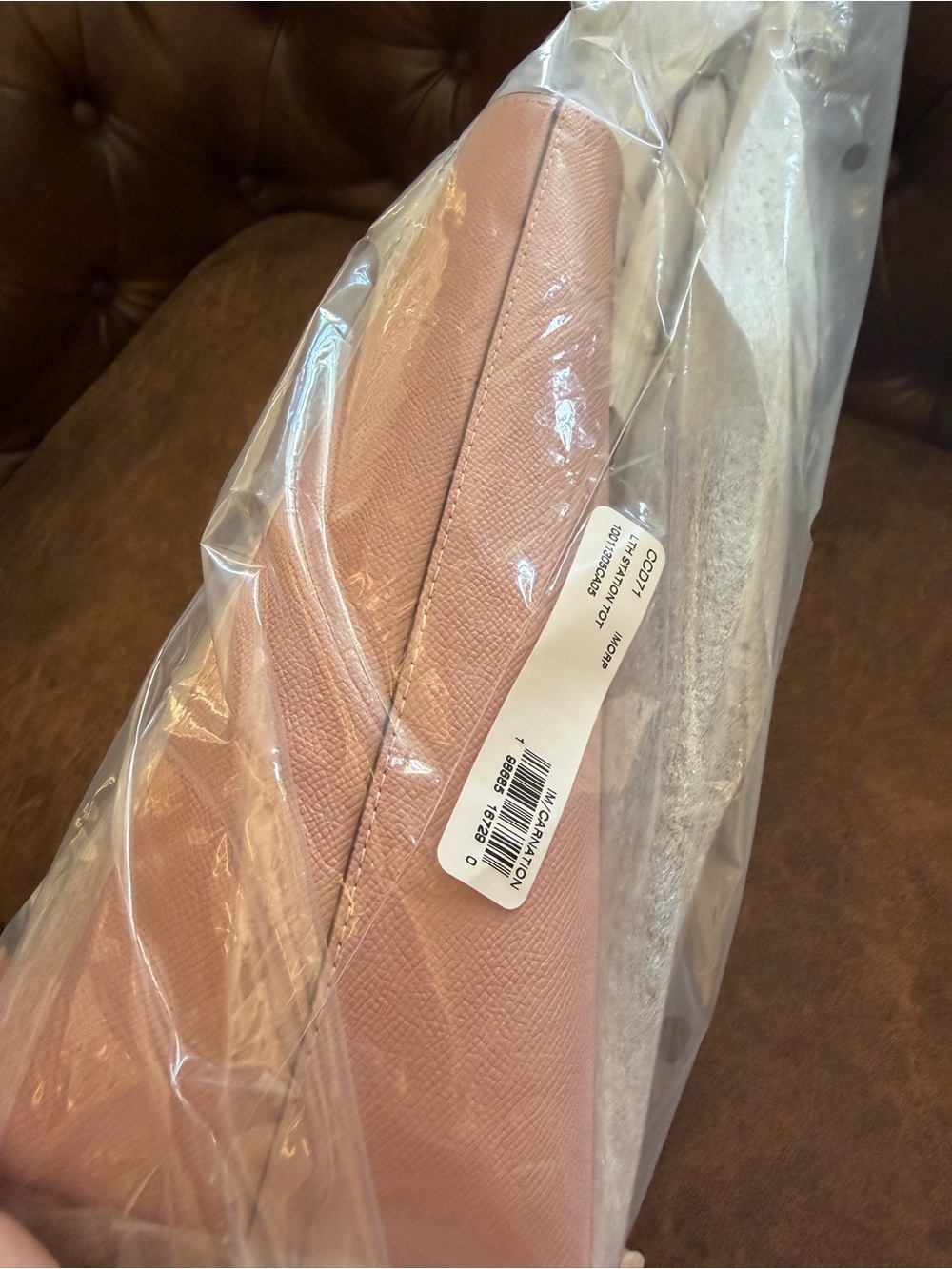 Coach Station Tote in Dusty Pink with Gold Hardware - Picture 7 of 9